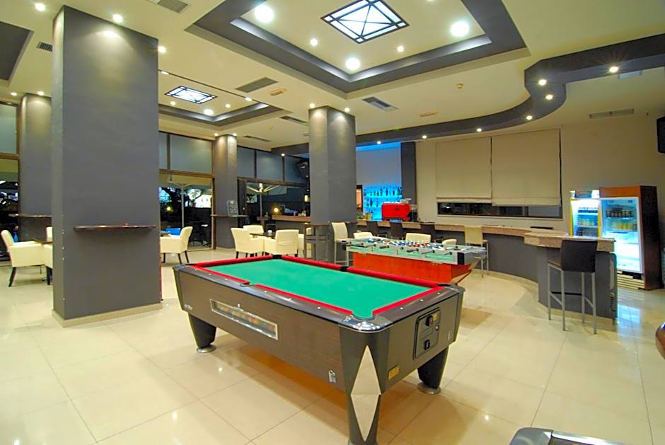 Saint Constantine Hotel