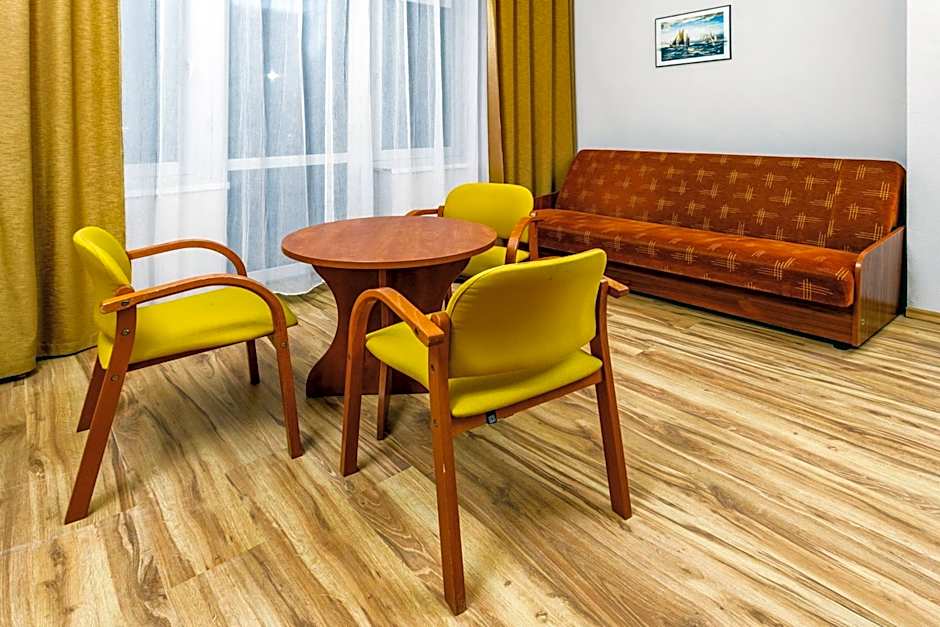 Villa Antares I & II