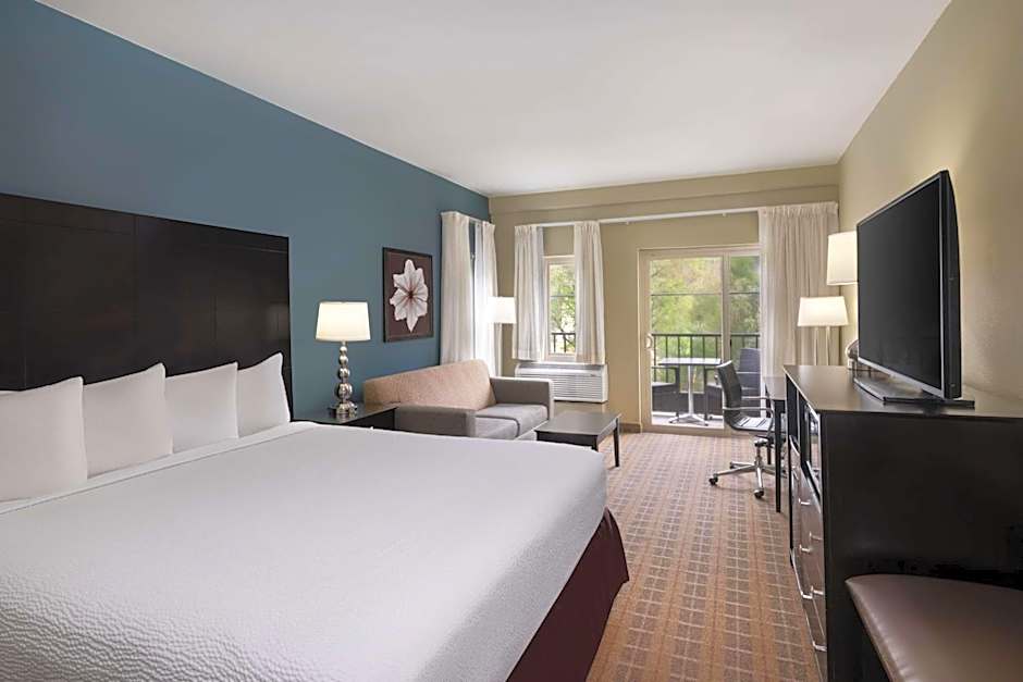 La Cuesta Inn, BW Signature Collection