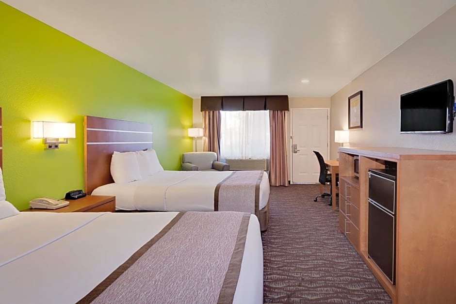 Days Inn & Suites by Wyndham Arcata