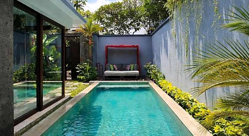 Seminyak Icon - by Karaniya Experience