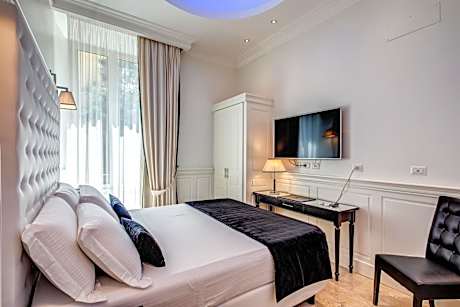 Double Room with Spa Bath