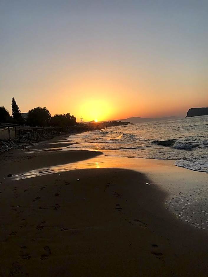 Vetoulas Suites n Studios in Stalos beach