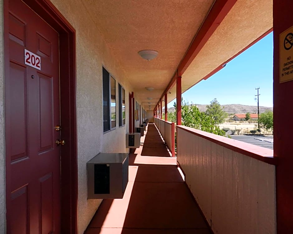 High Desert Motel Joshua Tree National Park