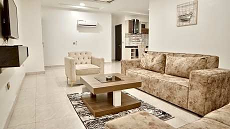 247 Luxury Hotel & Apartment Ajah
