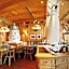 Sunday Hotel Stuttgart Herrenberg