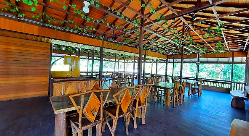 Hotel Besar Bulan Baru