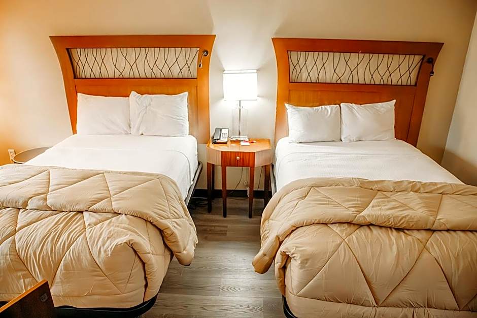 Country Garden & Suites-Benton