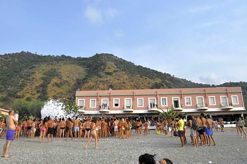 Hotel Ristorante La Scogliera - NUOVA GESTIONE