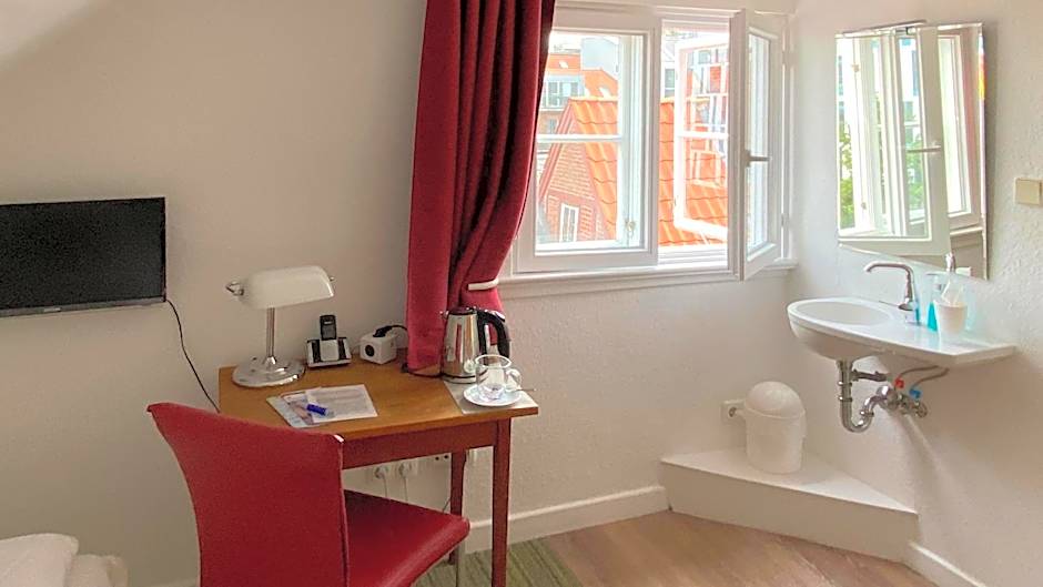 Frauenhotel Hanseatin - Women Only