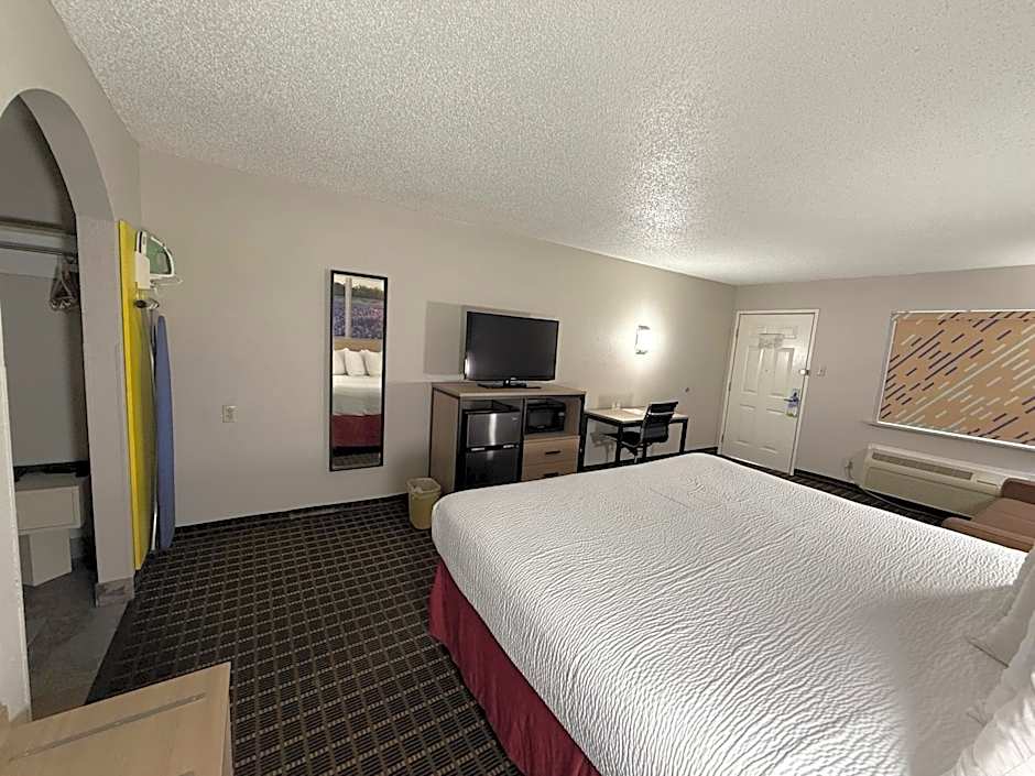Days Inn by Wyndham San Antonio Interstate Hwy 35 North
