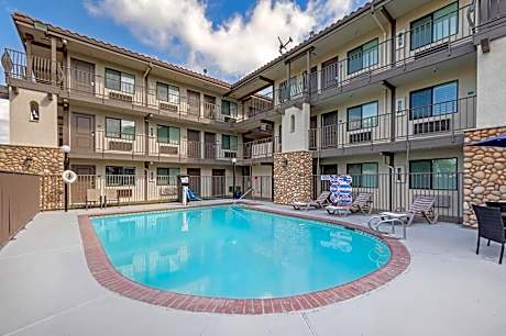 Hillstone Inn Tulare, an Ascend Collection Hotel