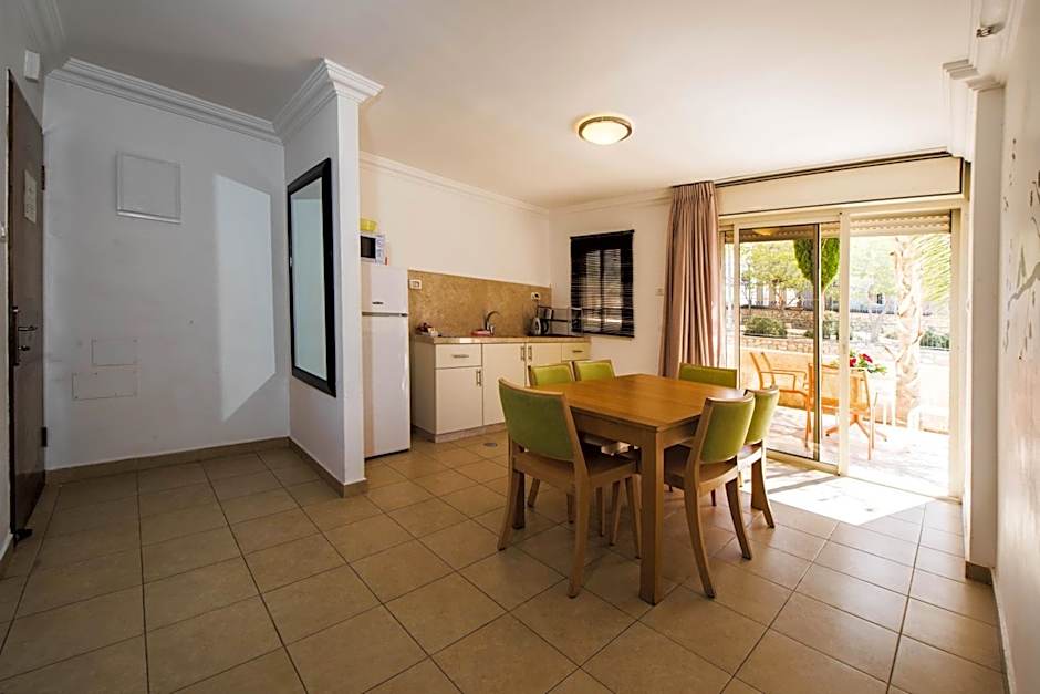 Ramon Suites by Smart Hotels