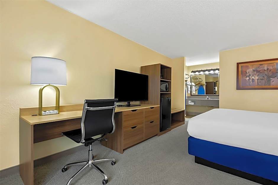 Best Western Center Pointe Inn