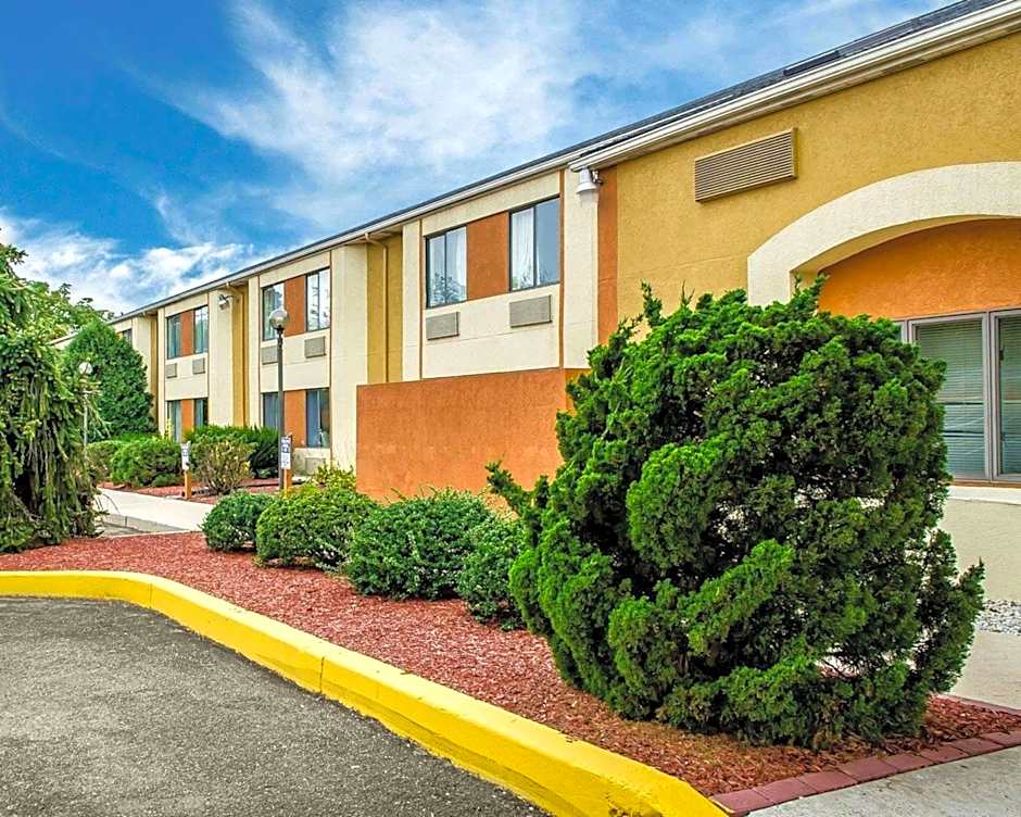 Econo Lodge Harrisburg - Hershey North