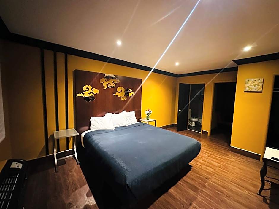 Casa Blanca Inn & Suites Whittier