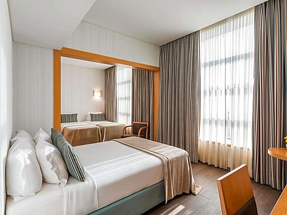 Mercure Lisboa Almada
