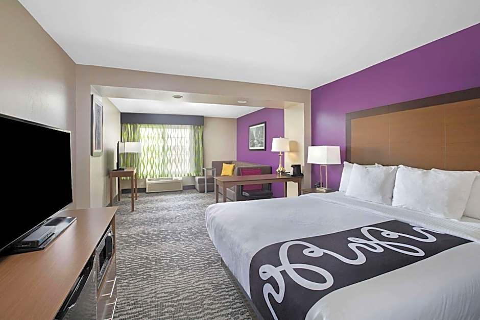 La Quinta Inn & Suites by Wyndham Visalia/Sequoia Gateway