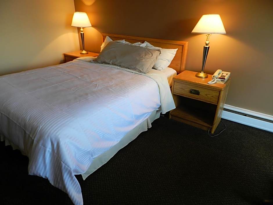 Kings Inn Near the Falls