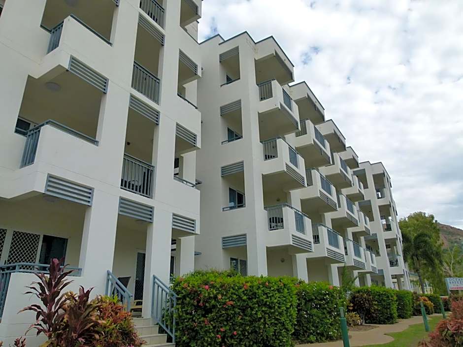 Madison Ocean Breeze Apartments