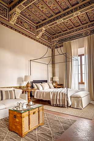 Pietro Master Suite