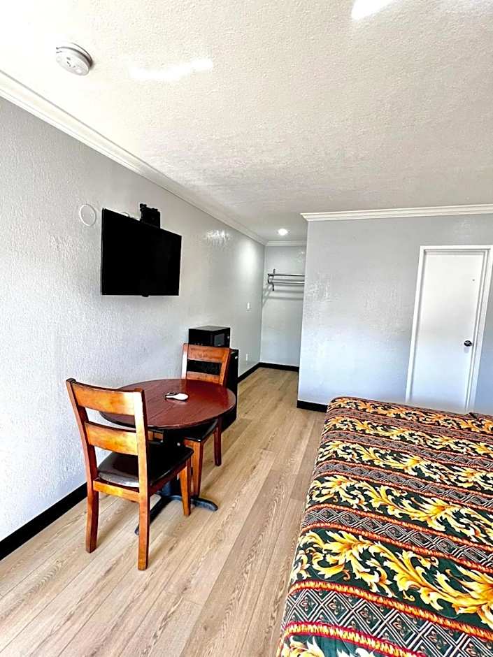 Aqua Inn Motel