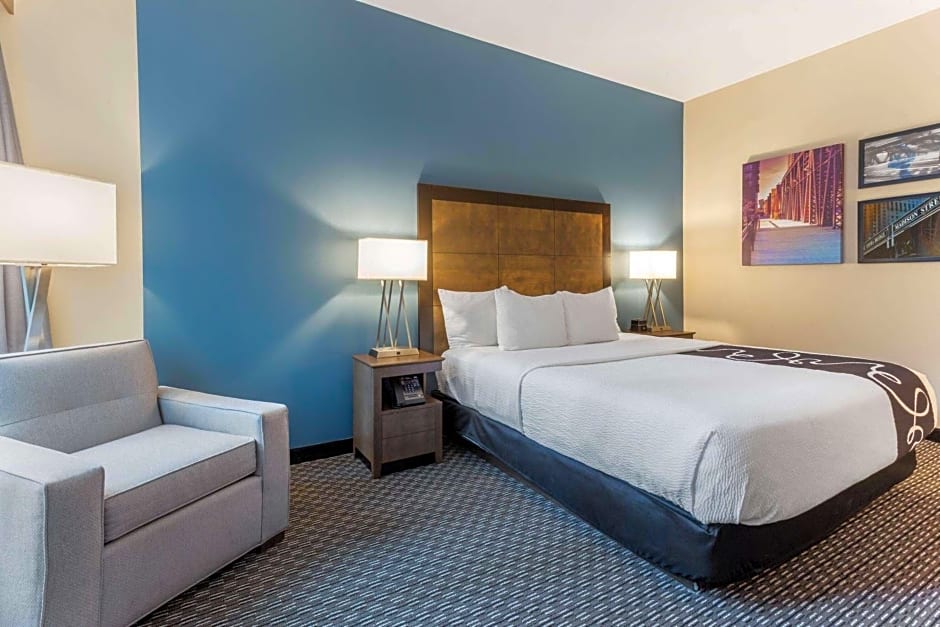 La Quinta Inn & Suites by Wyndham Chicago Downtown