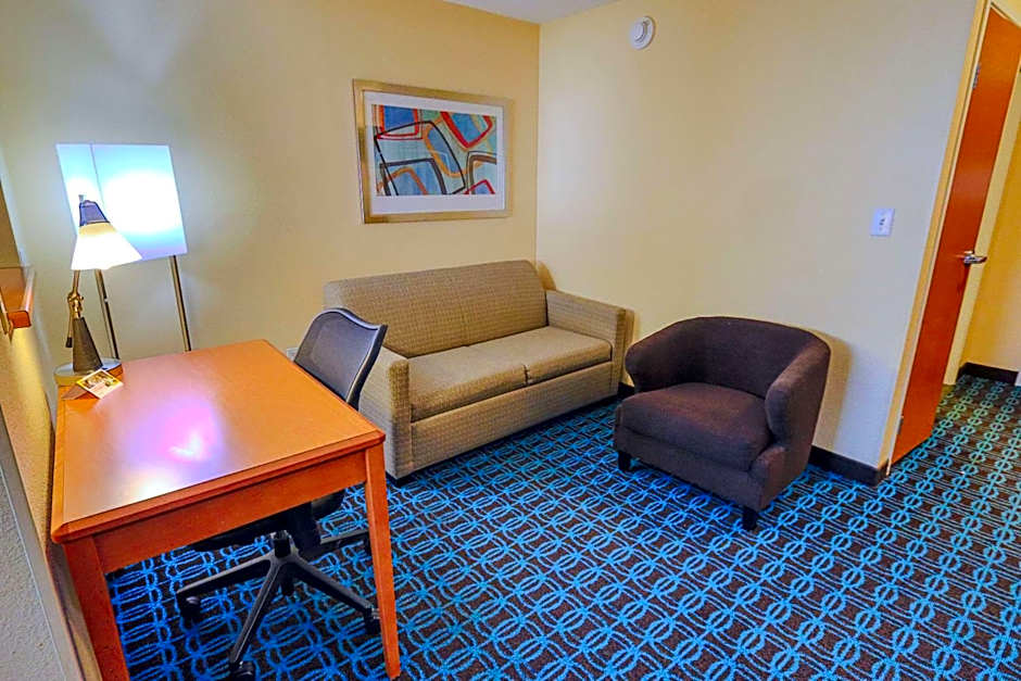 Comfort Inn & Suites Houston North - Spring
