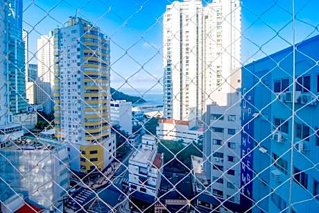 Apto com vista para o mar na Barra Norte YF4514