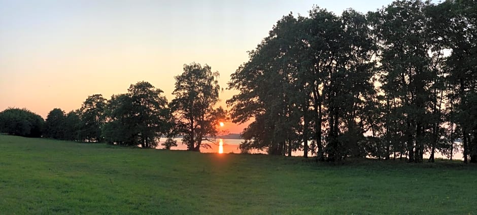 Ferienzimmer Suhrer Seeblick