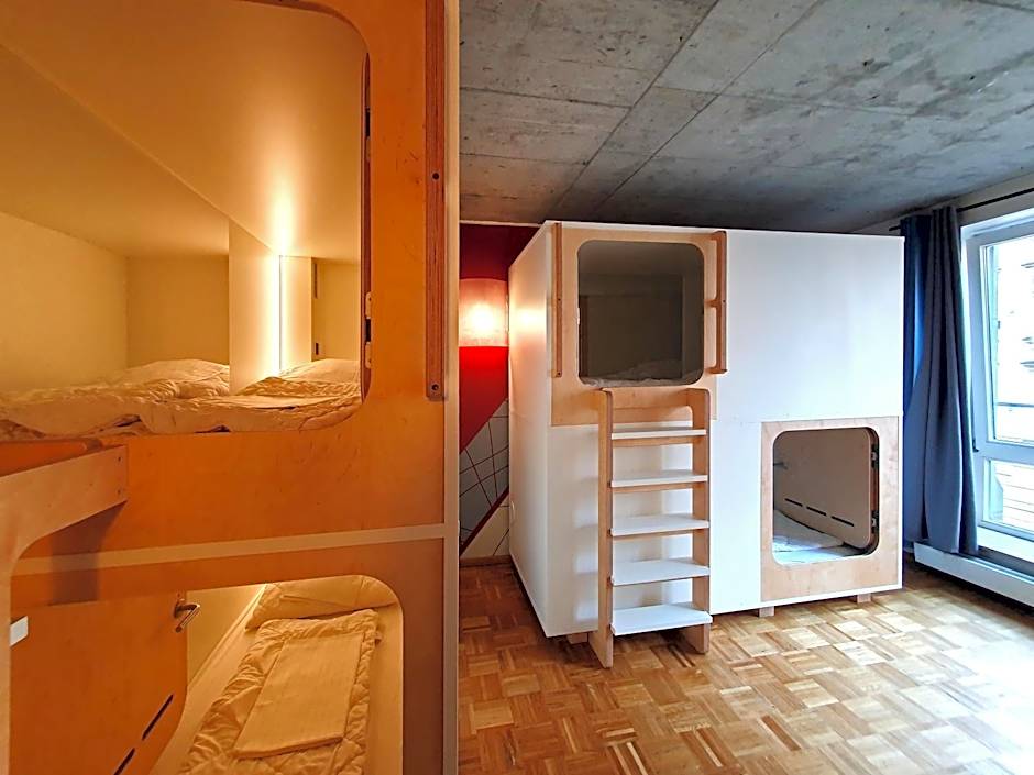 Five Elements Hostel