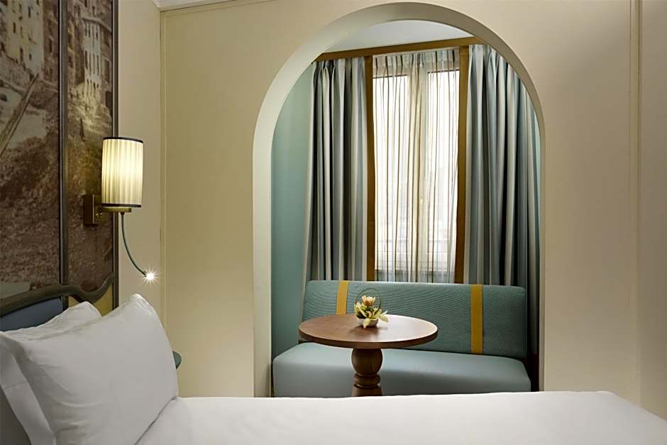 Grand Hotel Savoia Genova, Curio Collection by Hilton