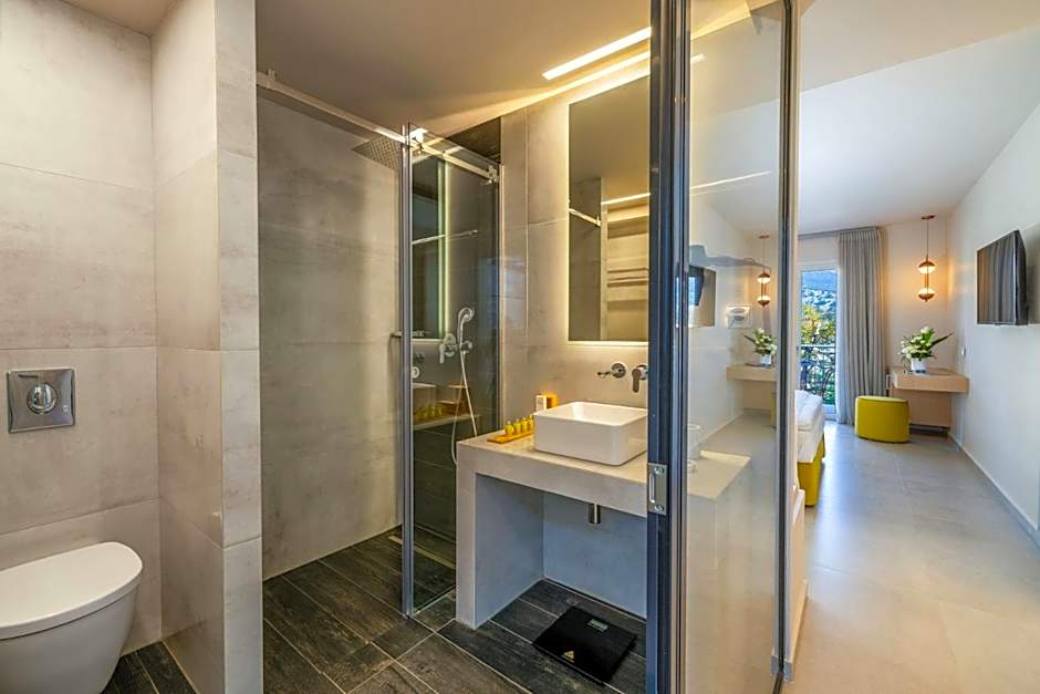 Ionian Plaza Hotel & Spa