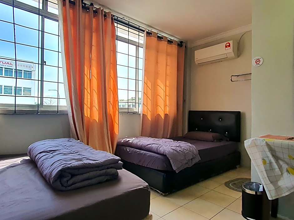 OYO 90997 Hoover Room