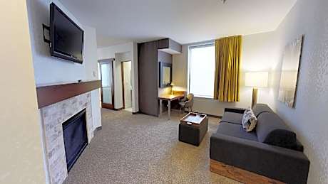 Suite, 1 King, Sofa bed, Corner room, Fireplace, Whirlpool