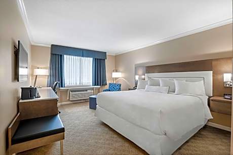 Best Western Plus Columbia River Hotel