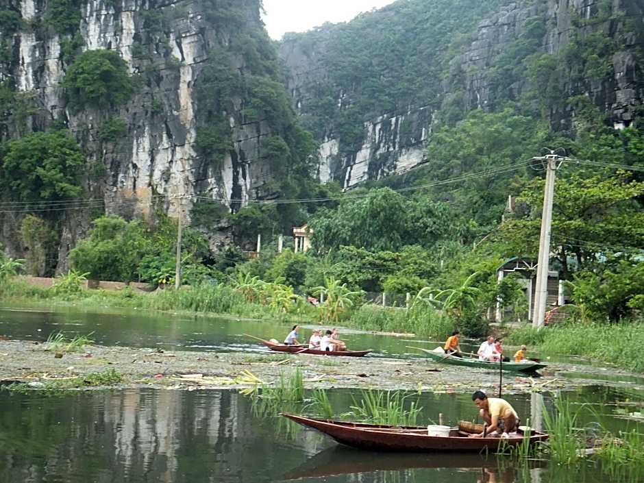 Tam Coc Panorama Hotel Restaurant and Vegan 