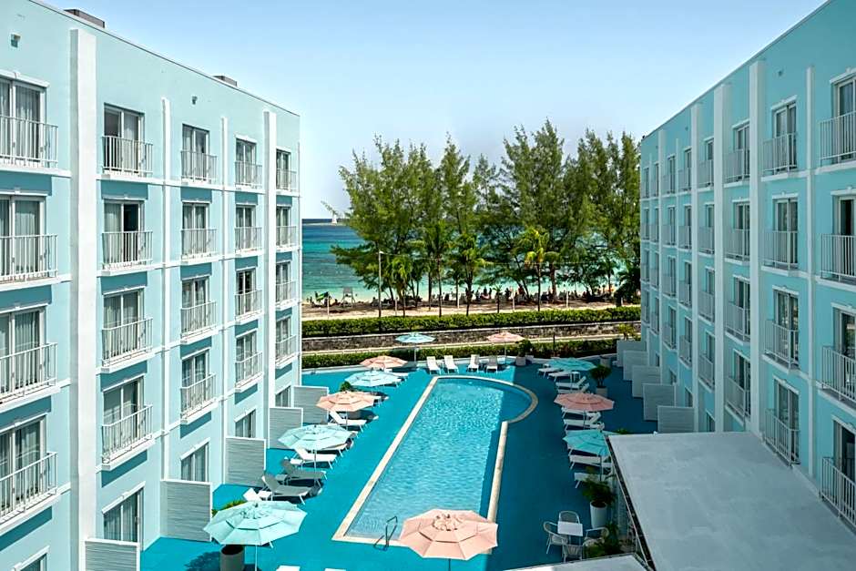 Courtyard by Marriott Nassau Downtown/Junkanoo Beach