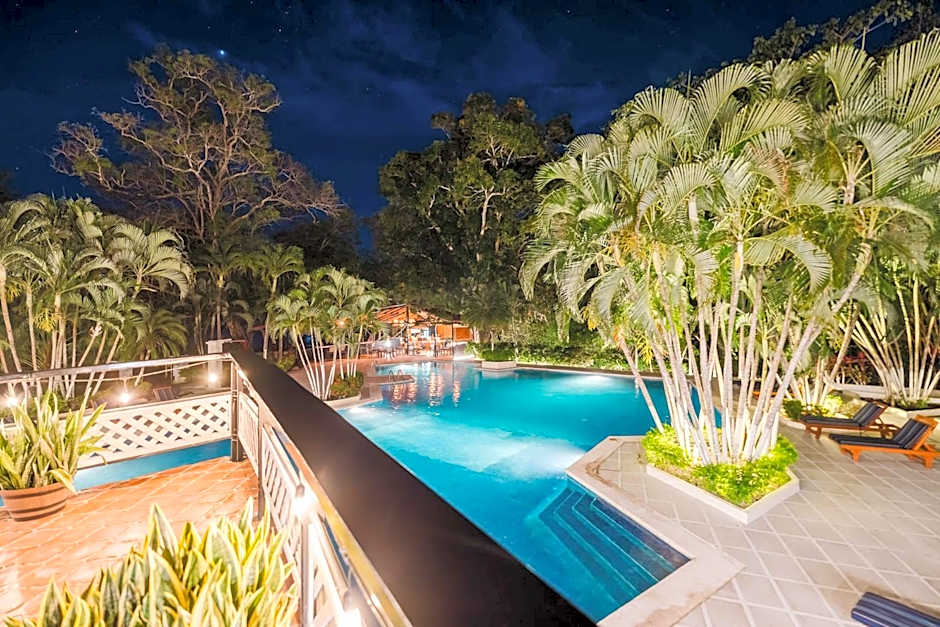 Papagayo Golden Palms Beachfront Hotel