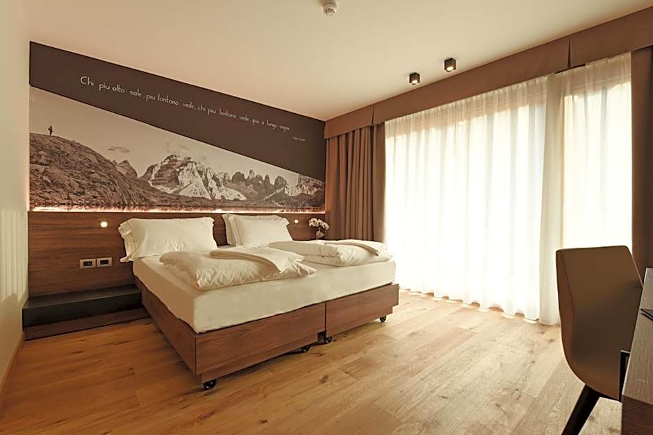 Photo 1 of 15 of Deluxe Suite, Panoramic View