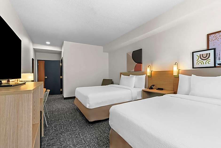 Spark by Hilton Hershey Near the Park