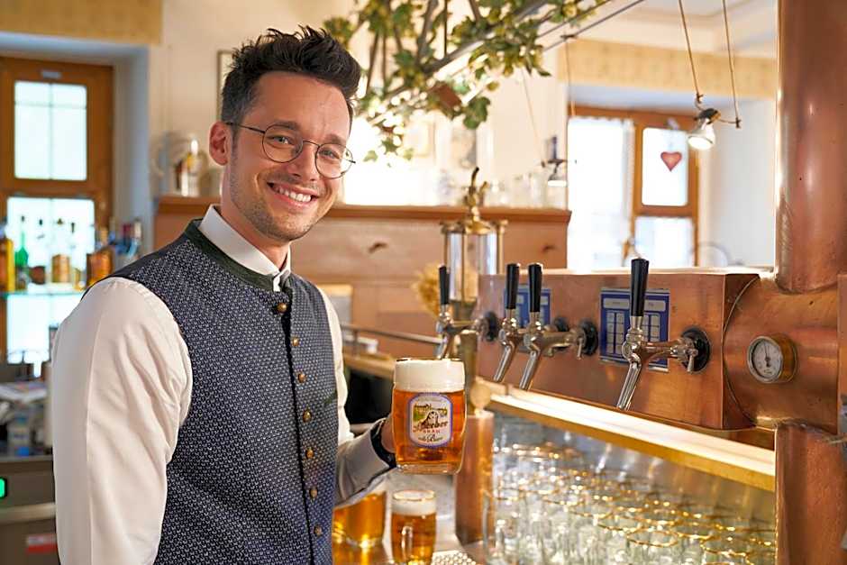 Sperber Bräu - 3-Sterne-Superior Hotel mit Gasthof und eigener Brauerei - kein Ruhetag