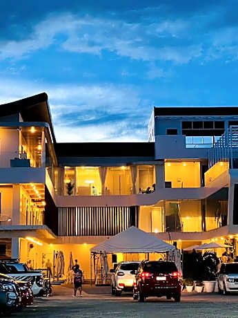 Farmfield Hotel