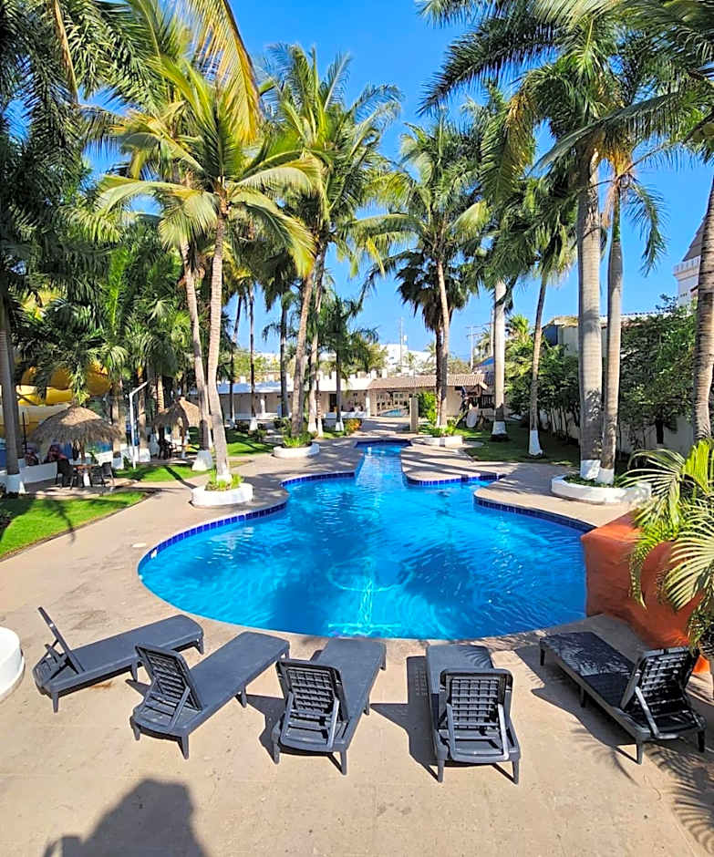 Splash Inn Nuevo Vallarta & Parque Acuatico