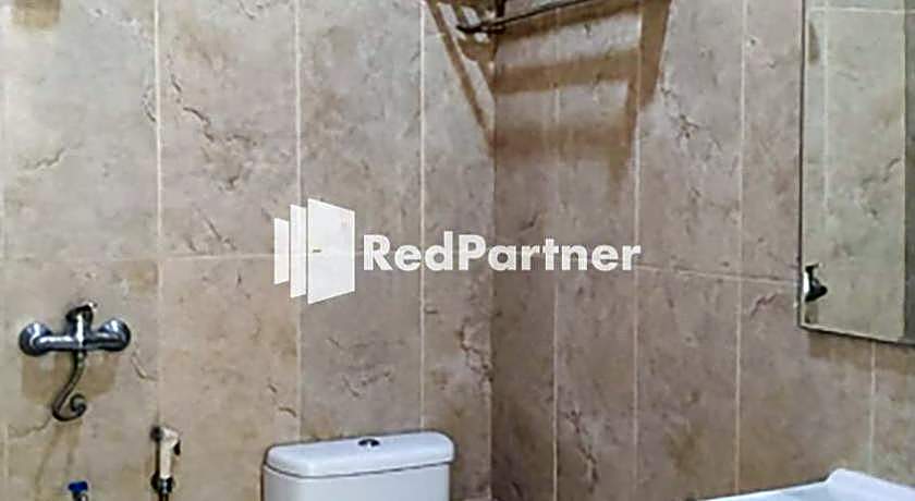 Palu City Guest House Mitra RedDoorz