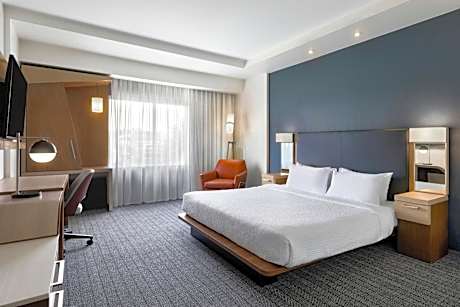 King Room - Hearing Accessible