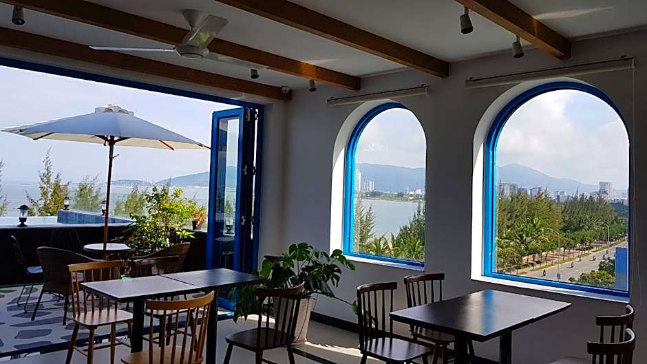 Santori Hotel Danang Bay