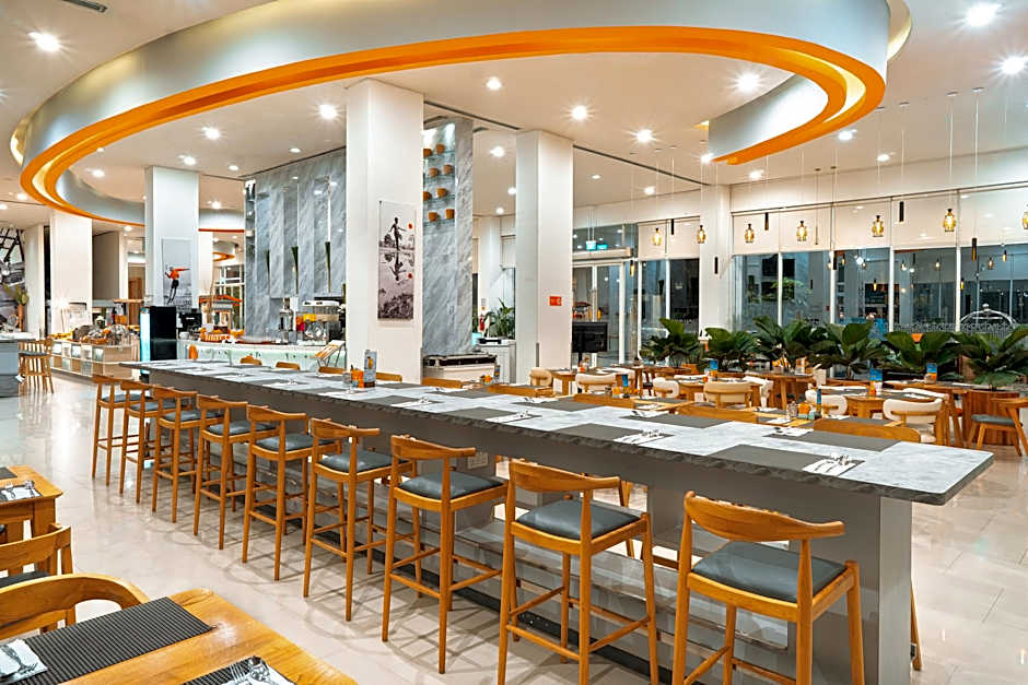 Harris Hotel Batam Center