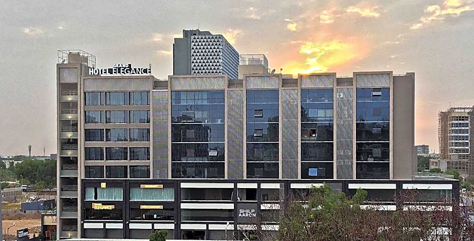 Hotel Grand Elegance