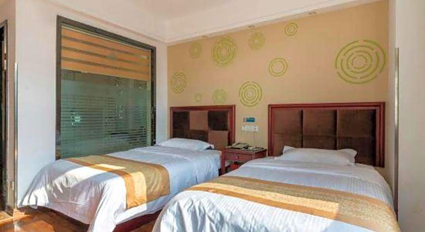 GreenTree Inn Yancheng Dongtai Railway Station Beihai East Road Express Hotel